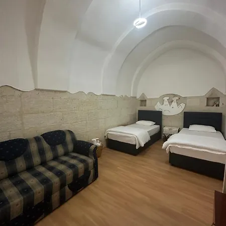 Ayten Hanim Konagi *